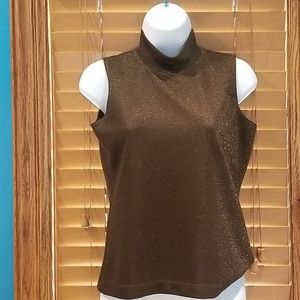 🔮🔥3 for $15.🔥 Beautiful Chico's Metallic Tank
